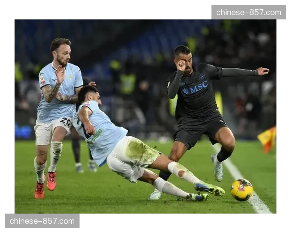 “意甲遗产”项目启动,退役球星赴偏远地区指导小球